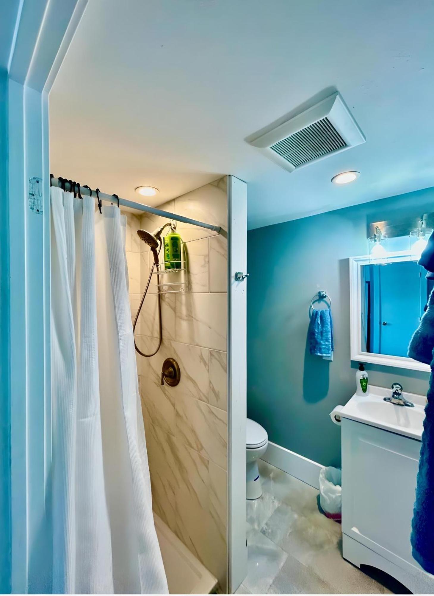 Water Street Retreat Chelan Room photo